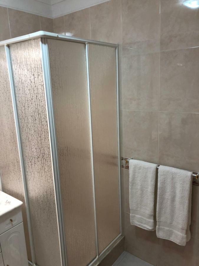 Olinda'S 2 Bedroom Apartment 拉哥斯 外观 照片